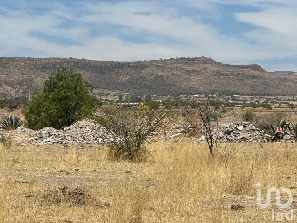 TERRENO EN VENTA  DE 13,959 M2 CERCA DE BOULEVAR SIGLO XX1 NORTE PONIENTE, JESUS MARIA, AGS.