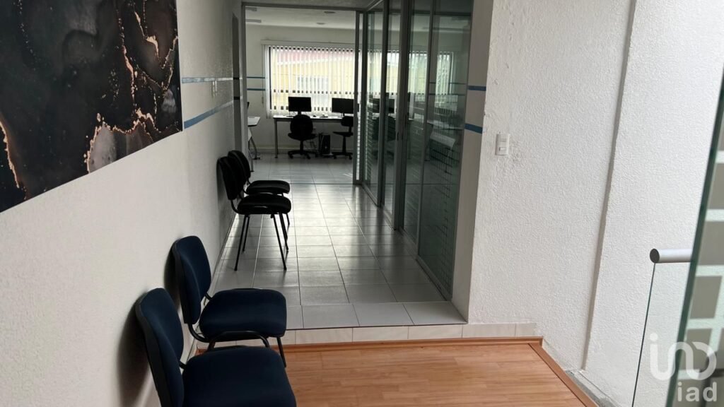 CASA EN VENTA IDEAL PARA OFICINAS O ESCUELA