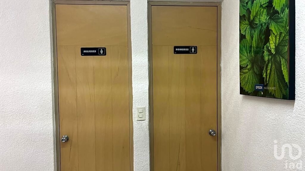 CASA EN VENTA IDEAL PARA OFICINAS O ESCUELA