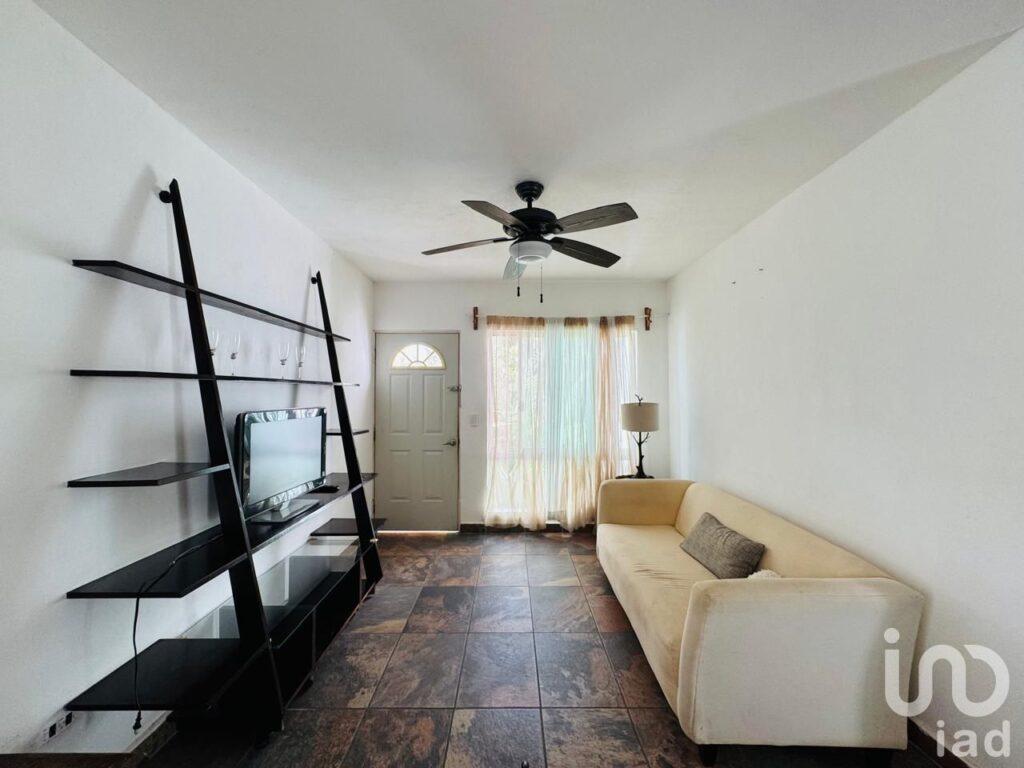 RENTA DE DEPARTAMENTO AMUEBLADO EN CONDOMINIO REAL KABAH EN CANCUN