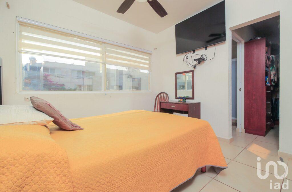 Hermosa Casa Bugambilias en fracc. Los olivos