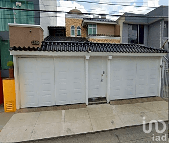 CASA EN VENTA RINCONADA DEL BOSQUE, JUNTO A EXPO GUADALAJARA – 4REC 4EST CASA EN VENTA RINCONADA DEL BOSQUE, JUNTO A EXPO GUADALAJARA – 4REC 4EST