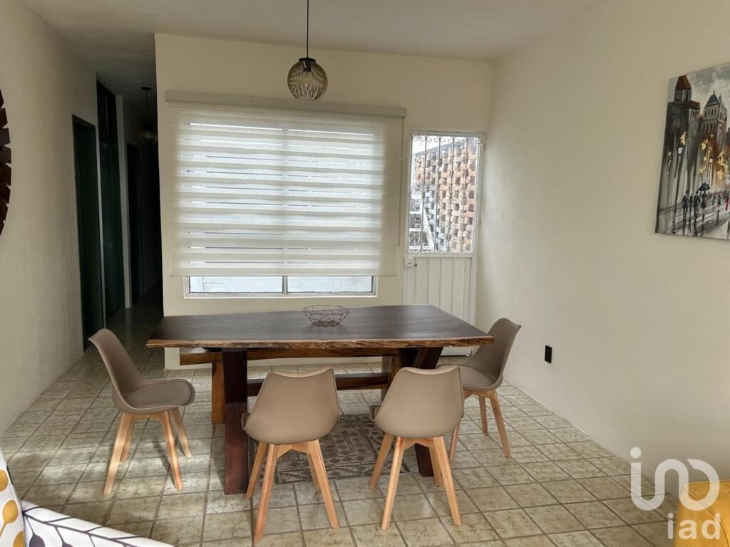 DEPARTAMENTO EN RENTA EN COL  TERAN A UNOS PASOS DEL BOULEVARD BELISARIO COMINGUEZ, TUXTLA GTZ.