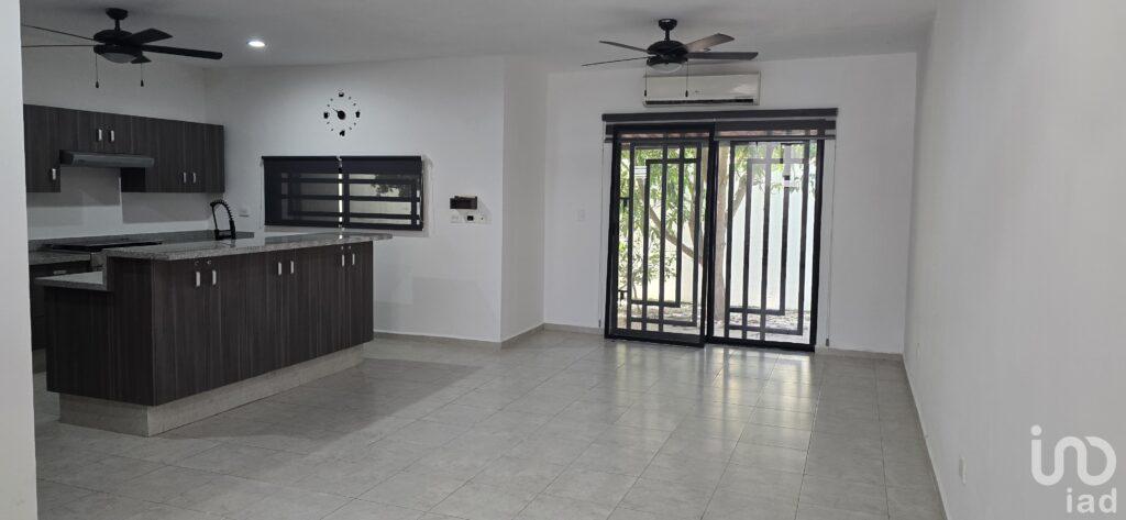 CASA EN VENTA EN FLORESTA, MERIDA YUCATÁN