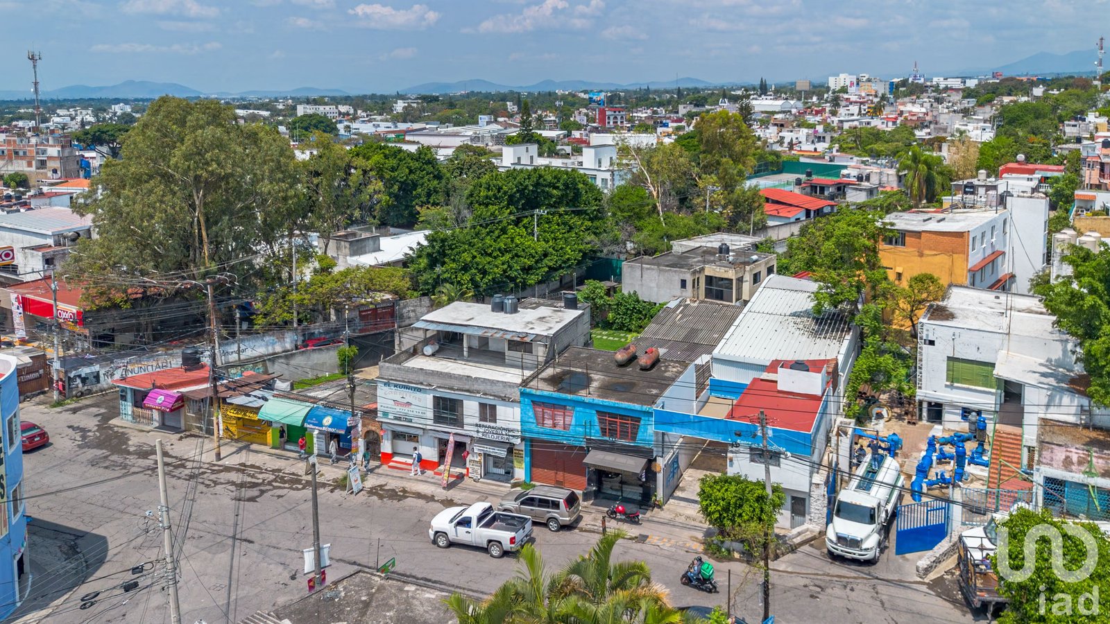 VENDO LOCAL COMERCIAL/INDUSTRIAL A 300 MTS. DE GTA. DE LA LUNA ZONA DE ALTA PLUSVALÍA EN CUERNAVACA