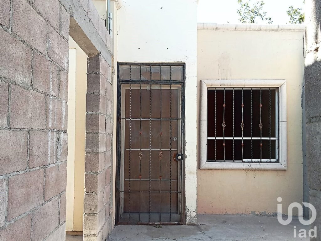 Casa en Venta en Fracc Cumbres del Deporte, Delicias, Chihuahua
