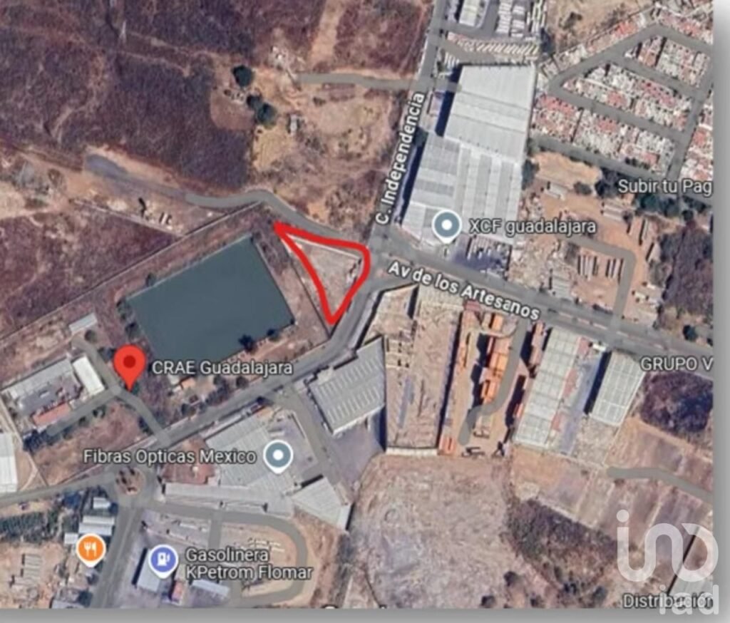 TERRENO COMERCIAL /INDUSTRIAL EN VENTA