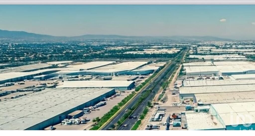 TERRENO COMERCIAL /INDUSTRIAL EN VENTA