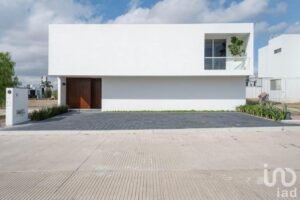 Casa en Venta de autor en Bio Grand, Juriquilla, Querétaro amenidades tipo campestre