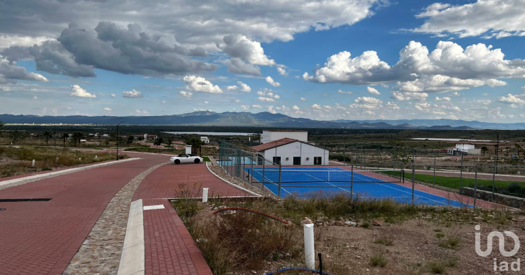 2 Terrenos Premium en Ciudad maderas San Luis Potosí