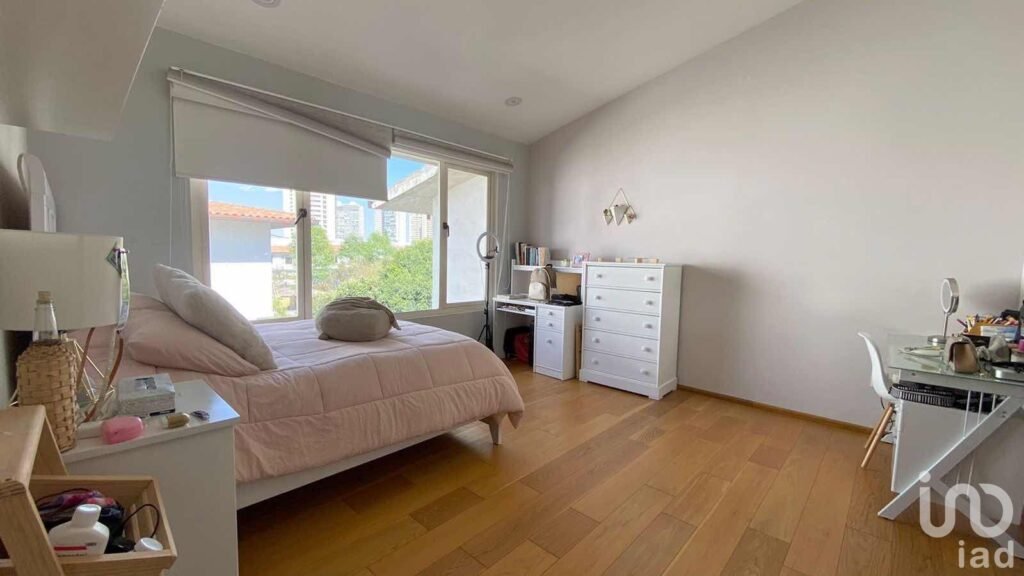 Casa en renta, Lomas Anáhuac, Huixquilucan (4 Habitaciones/Doble filtro de seguridad)