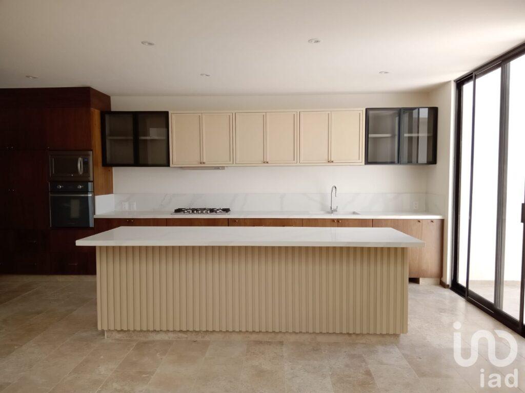 Casa en VENTA en Privada San Angel IV, con rec en planta baja, SLP