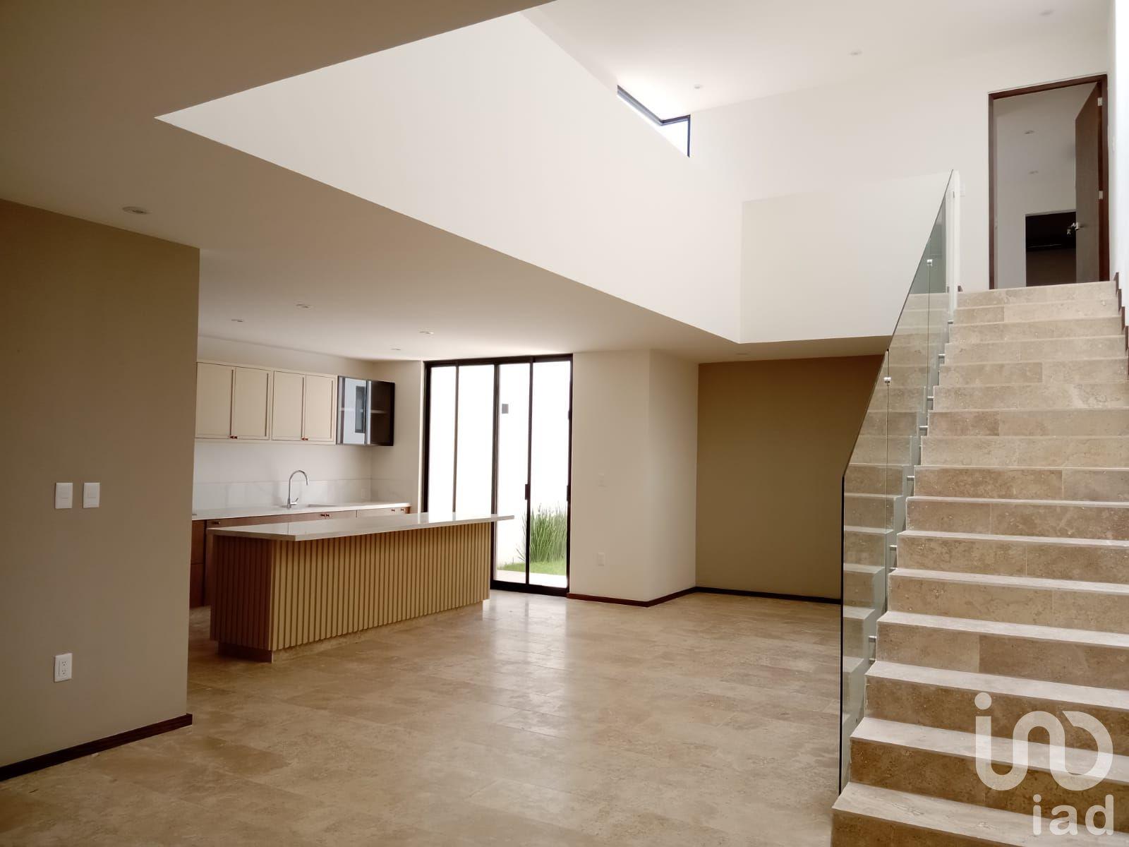 Casa en VENTA en Privada San Angel IV, con rec en planta baja, SLP