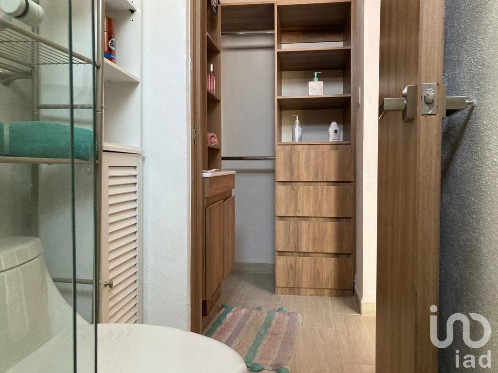 CASA EN VENTA EN LOMAS DE ANGELOPOLIS CON JARDIN, TERRAZA Y AMENIDADES