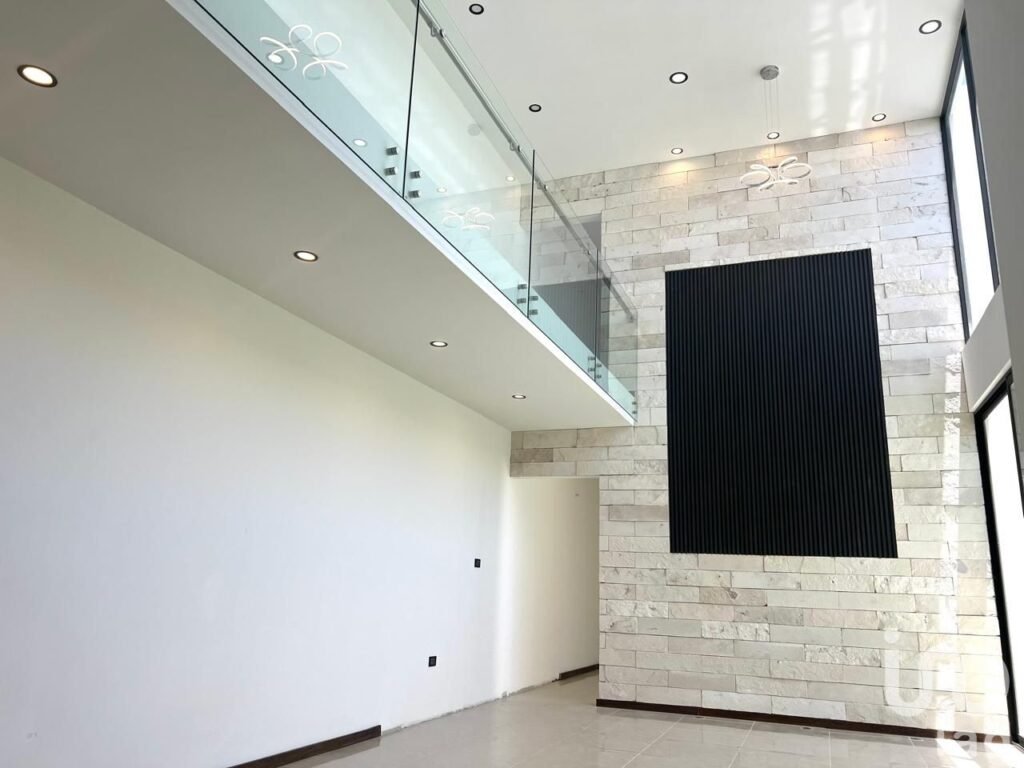 Casa en VENTA en Villamagna con recamara en planta baja y Roof top en San Luis Potosi