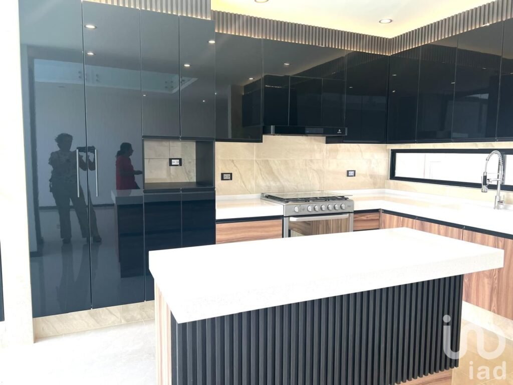 Casa en VENTA en Villamagna con recamara en planta baja y Roof top en San Luis Potosi