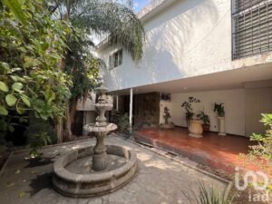 Casa en venta en colonia Monraz