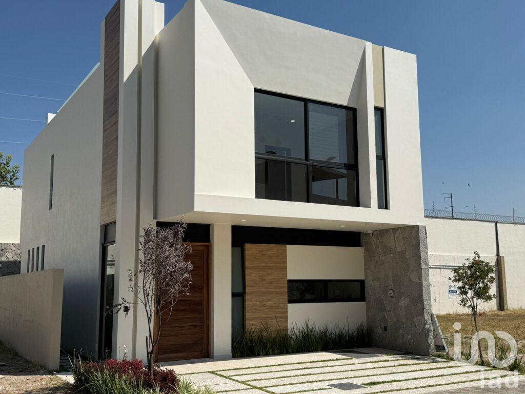 PRECIOSA CASA EN VENTA EN ZONA REAL