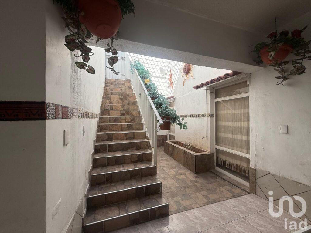 Casa en Venta con Local comercial Zapopan, Jalisco