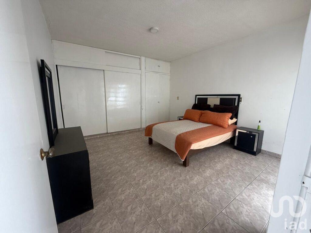 Casa en Venta con Local comercial Zapopan, Jalisco