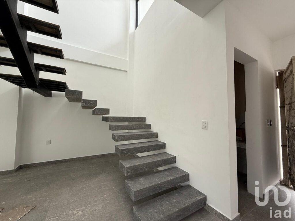 CASA NUEVA EN VENTA EN RESIDENCIAL LAURELES , TUXTLA