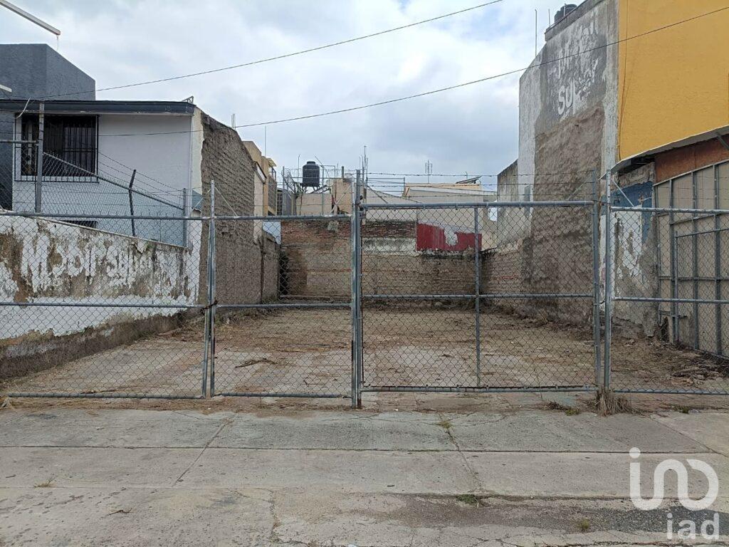 Terreno en renta en Avenida Patria, colonia Vallarta la Patria