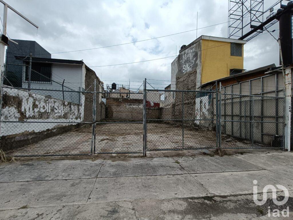 Terreno en renta en Avenida Patria, colonia Vallarta la Patria