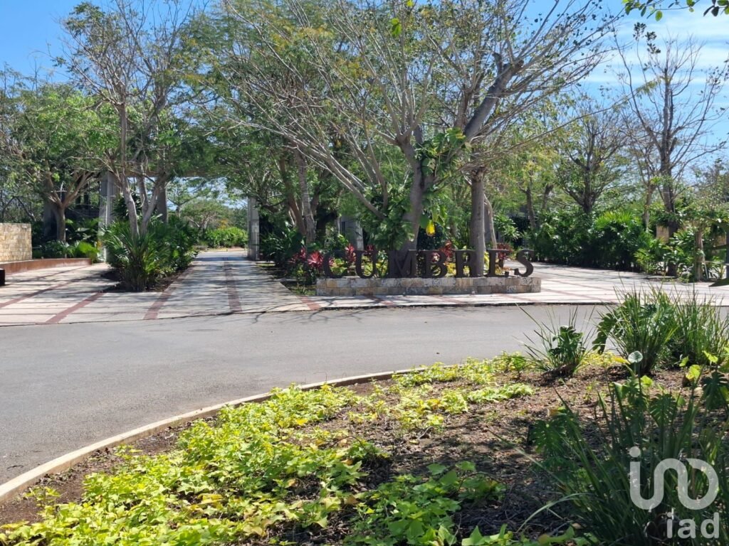 Moderna Propiedad en Privada Himalaya, Conkal, Yucatan