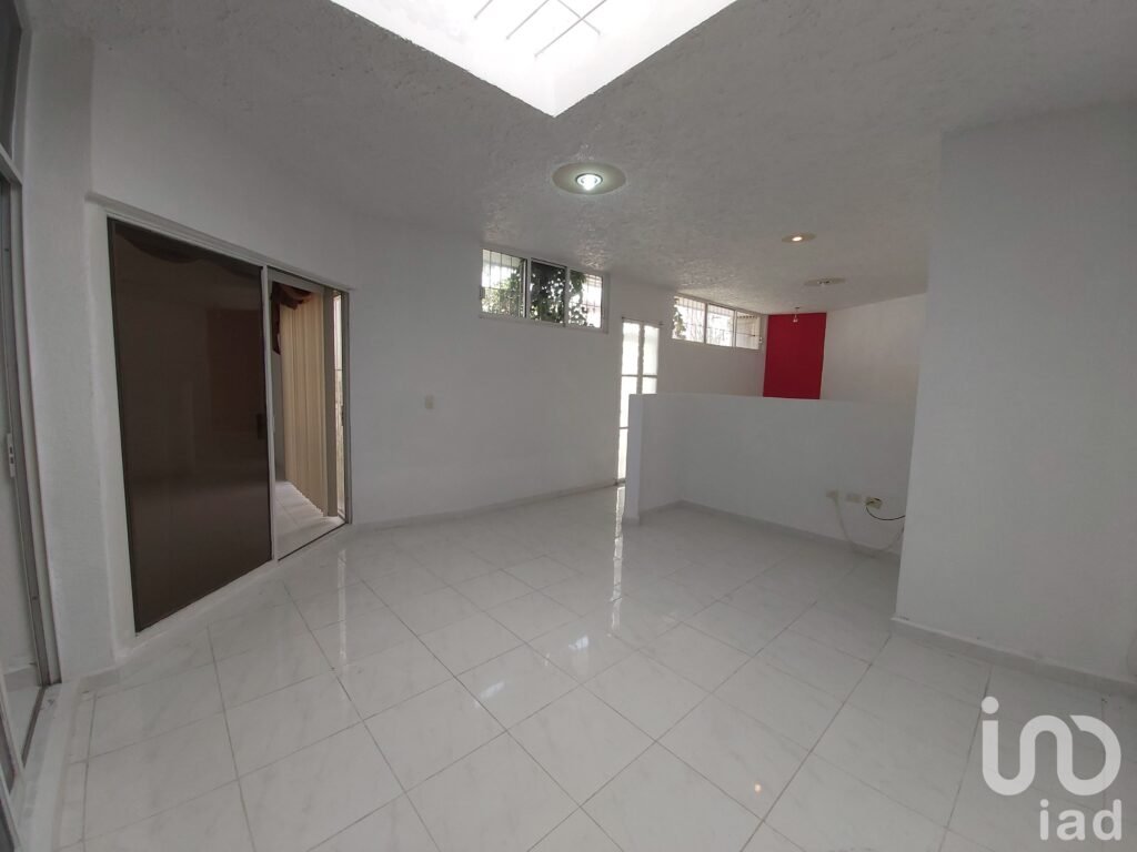 Renta o VENTA de casa en fraccionamiento Cipreses