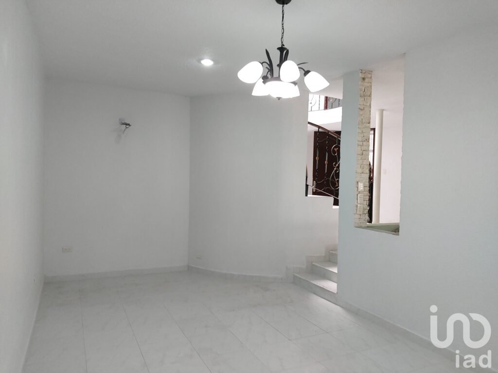 Renta o VENTA de casa en fraccionamiento Cipreses