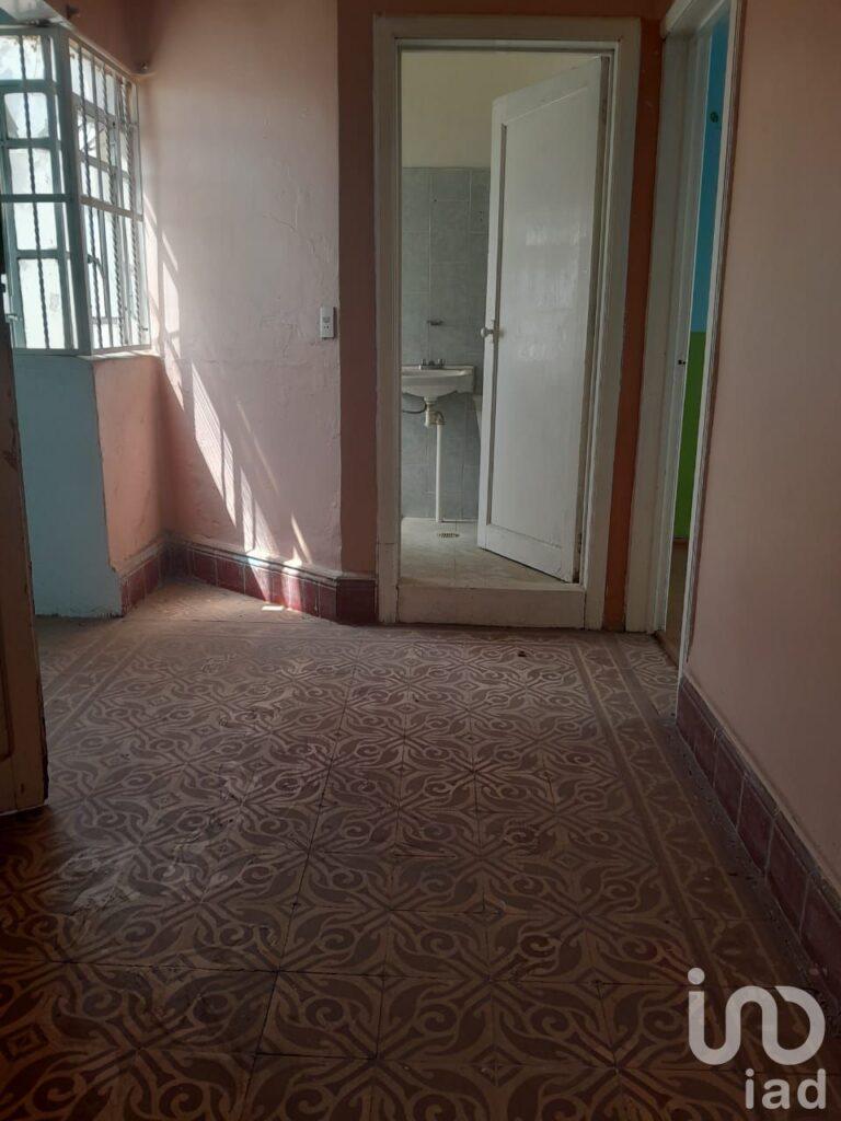 VENTA DE CASA EN CENTRO LAGUNILLA CON 5 DEPARTAMENTOS