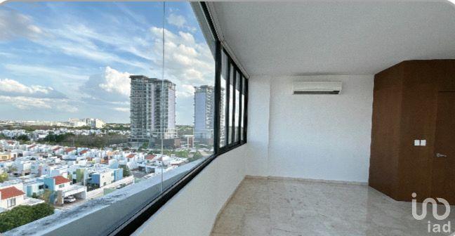 Pent house de Lujo para habitar o invertir en el fraccionamiento Montebello, Mérida, Yucatán.