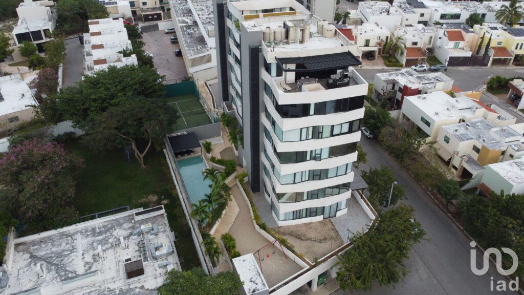 Pent house de Lujo para habitar o invertir en el fraccionamiento Montebello, Mérida, Yucatán.