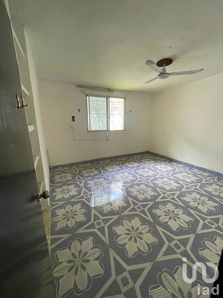 CASA EN VENTA, IDEAL PARA REMODELAR, SODZIL, MERIDA