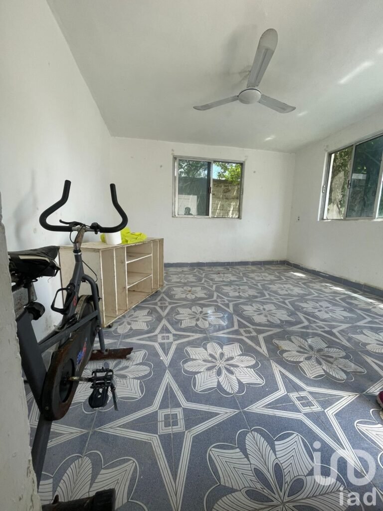 CASA EN VENTA, IDEAL PARA REMODELAR, SODZIL, MERIDA