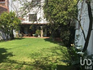 CASA EN VENTA EN LAS ÁGUILAS CASA EN VENTA EN LAS ÁGUILAS