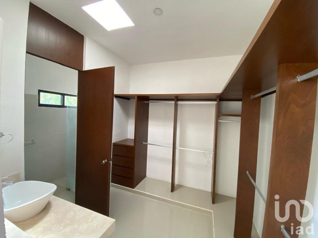 Casa townhouse en venta en Montebello