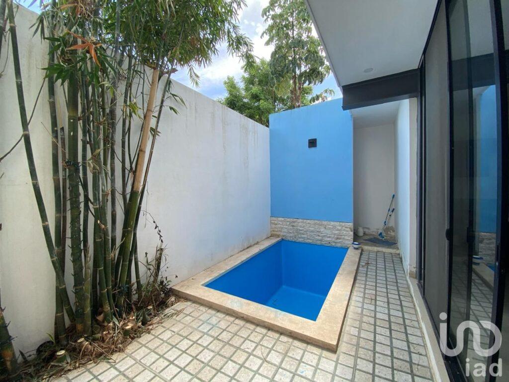 Casa townhouse en venta en Montebello