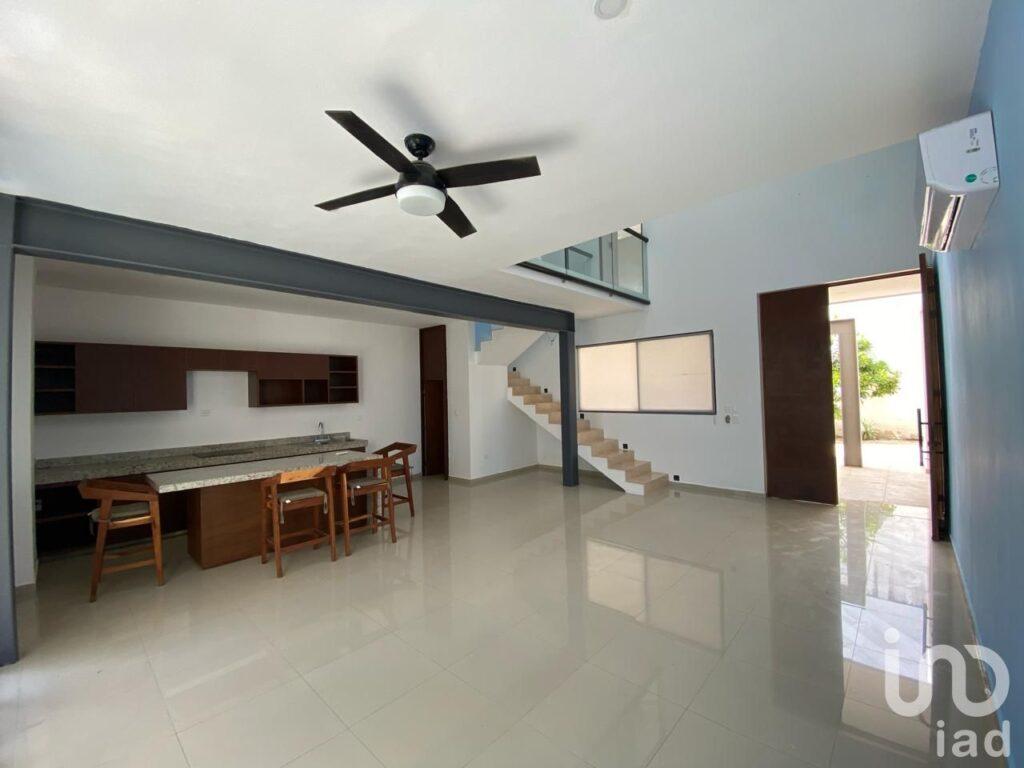 Casa townhouse en venta en Montebello