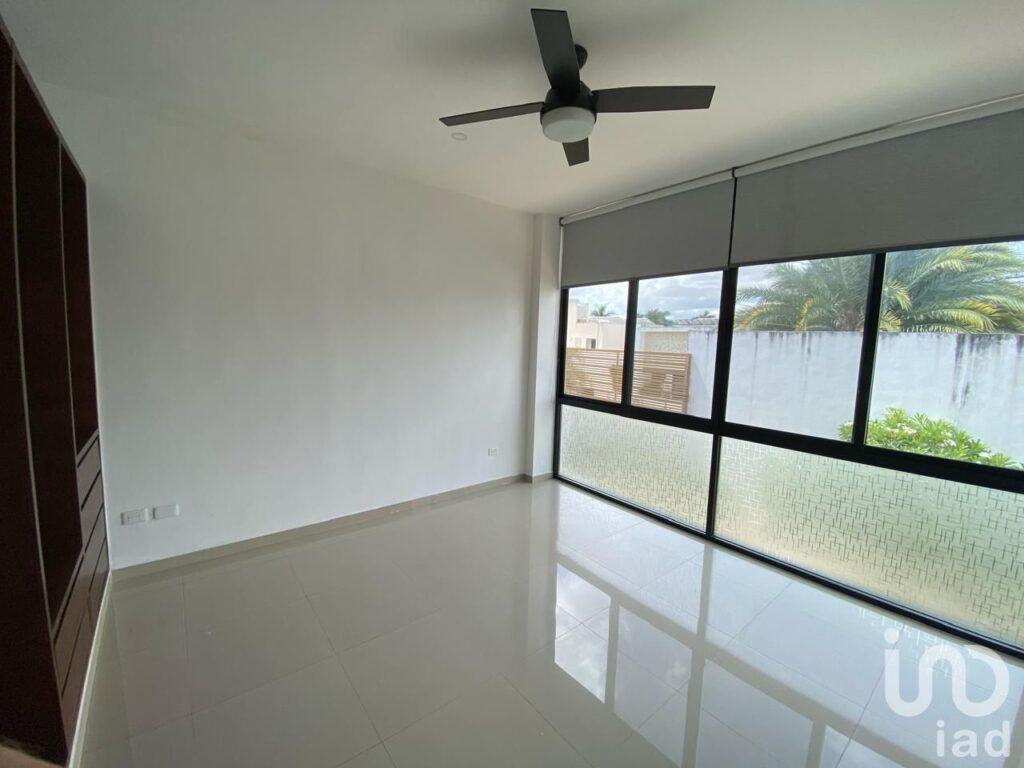 Casa townhouse en venta en Montebello