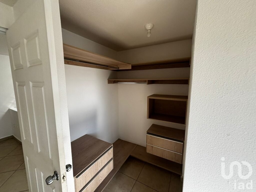 Casa en Venta en Condominio Genova, Fraccionamiento Tres Cantos, Santiago de Queretaro, Queretaro