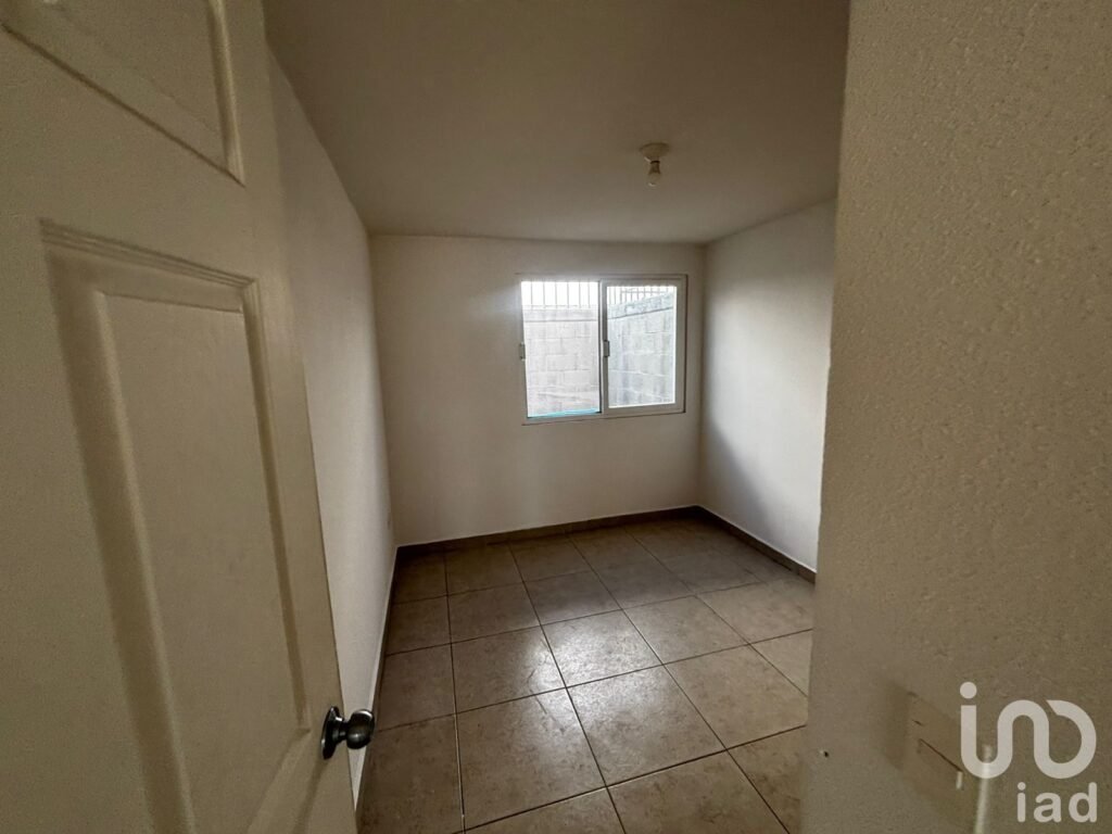 Casa en Venta en Condominio Genova, Fraccionamiento Tres Cantos, Santiago de Queretaro, Queretaro