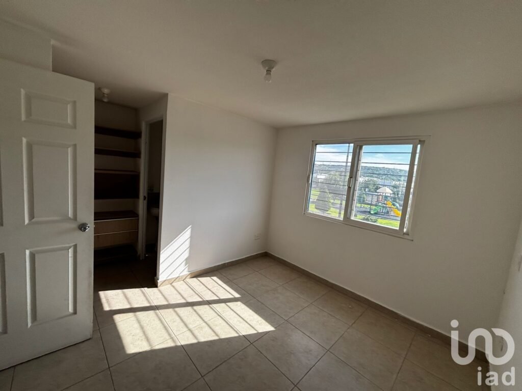 Casa en Venta en Condominio Genova, Fraccionamiento Tres Cantos, Santiago de Queretaro, Queretaro