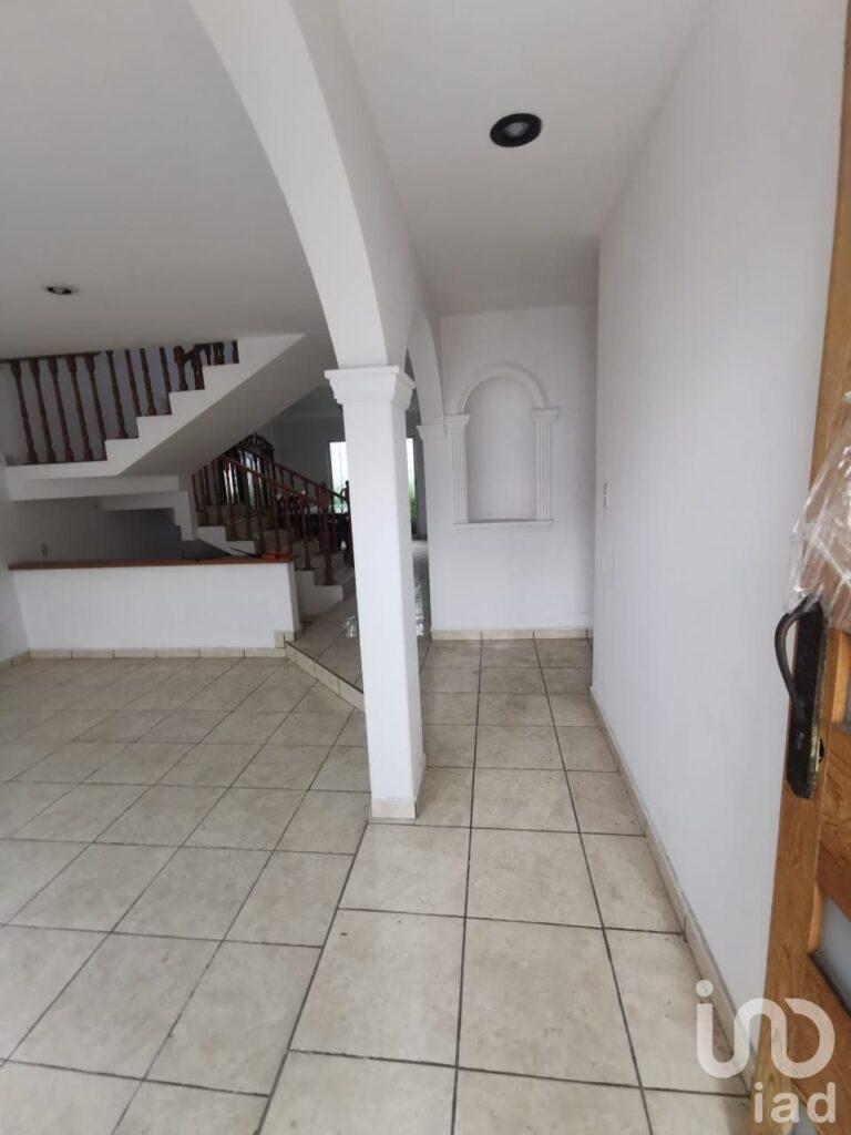 SE VENDE CASA EN COTO PRIVADO FUENTES DE MORELIA POR GOYOSSO Y CERCA DE COSTCO