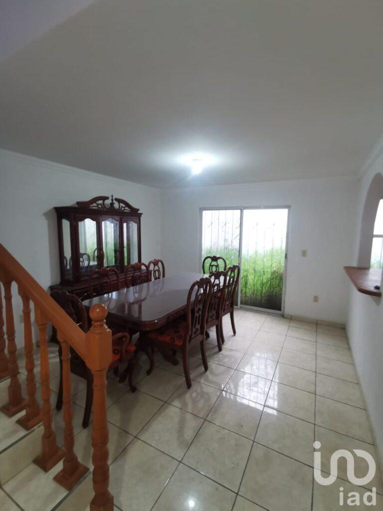 SE VENDE CASA EN COTO PRIVADO FUENTES DE MORELIA POR GOYOSSO Y CERCA DE COSTCO