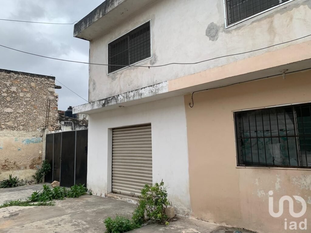 TERRENO CON CONSTRUCCIÓN EN EL CENTRO DE MERIDA, YUCATÁN