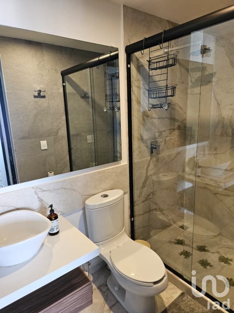 VENTA DE HERMOSO DEPARTAMENTO EN AVENIDA REVOLUCIÓN. AGENDA TU VISITA...