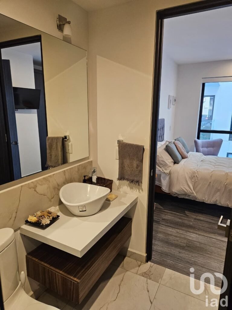 VENTA DE HERMOSO DEPARTAMENTO EN AVENIDA REVOLUCIÓN. AGENDA TU VISITA...