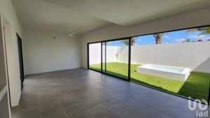 CASA EN VENTA A 30 MINUTOS DE LA PLAYA DE CHICXULUB YUCATAN CASA EN VENTA A 30 MINUTOS DE LA PLAYA DE CHICXULUB YUCATAN