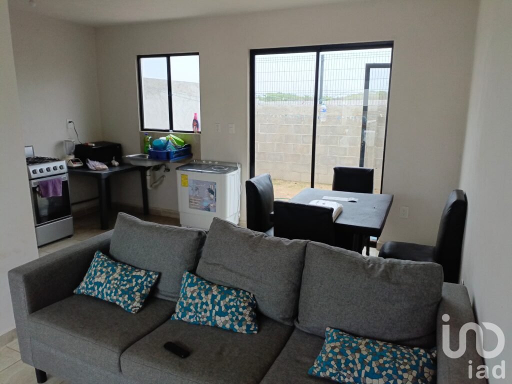 CASA AMUEBLADA EN RENTA QUERENCIA RESIDENCIAL CIUDAD INDUSTRIAL VERACRUZ